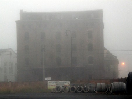 Skladiště firmy Lagerhausgenossenschaft - Foto: Matěj Páral 09/2012