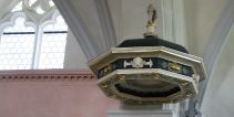 Klobouk kazatelny kostela sv. Floriána